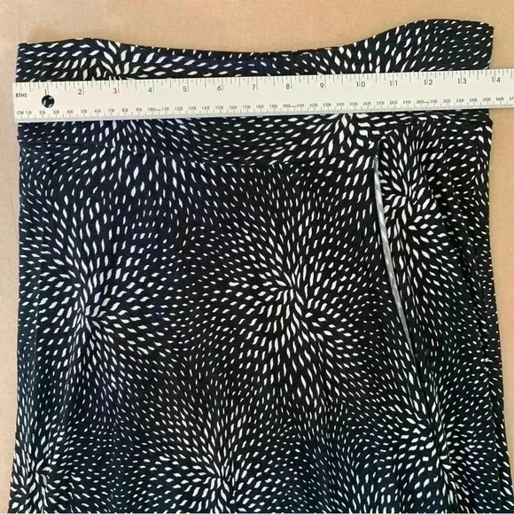 Cato - C Est 1946 Maxi Skirt Women’s size M Black & White Print Faux Wrap Maxi - Picture 6 of 12
